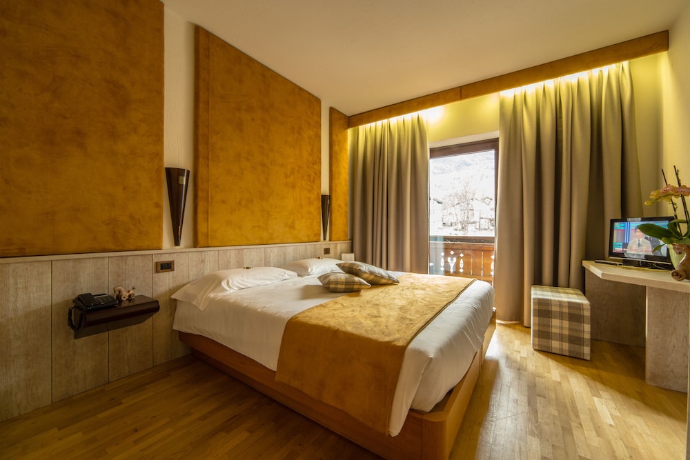 Comtes de Challant - carbon neutral hotel in Fenis