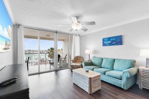 Curacao Large 2x2 Waterfront Condo Great View Pool & Dock — 4-Star Luxury Hotel in Key West, United States