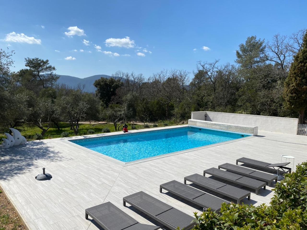 La Bergerie Des Oliviers — hotel in Meounes-Les-Montrieux