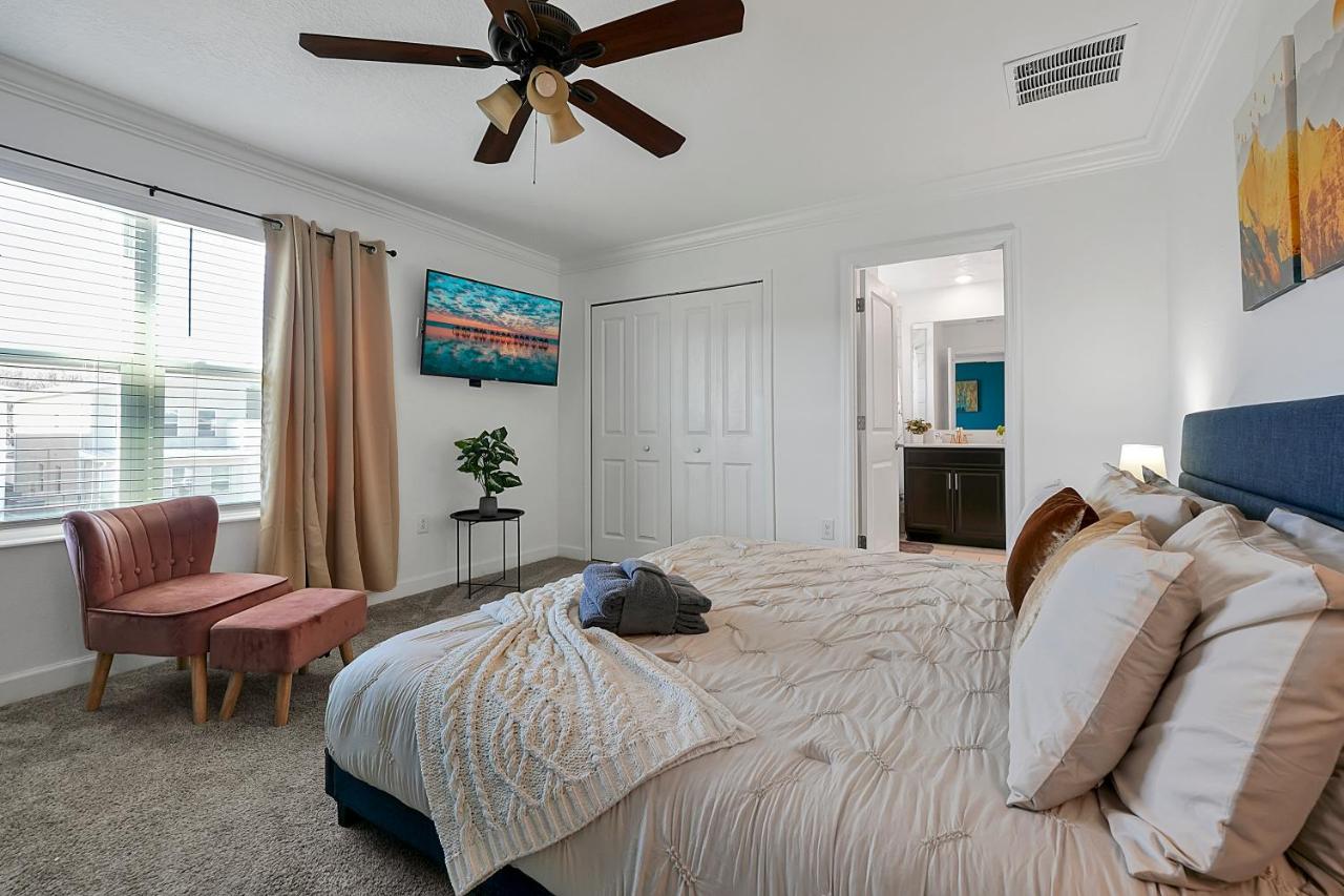 Storey Lake Escape w Pool Games & Water Park — 4-Star Luxury Hotel in Kissimmee, United States