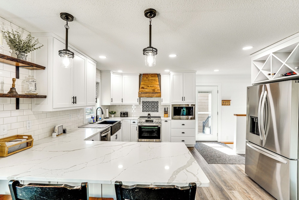 15 Mi To Downtown Sioux Falls Gem W Yard — Hartford