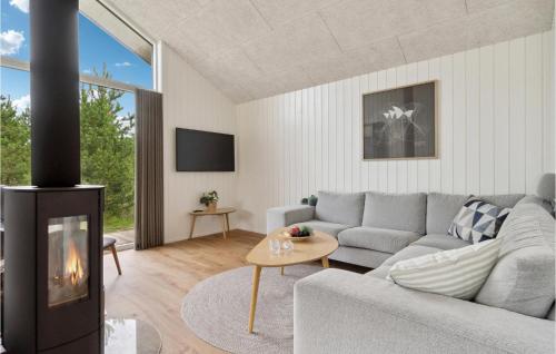 4 Bedroom Stunning Home In Strandby — 5-Star Luxury Hotel in Strandby, Denmark