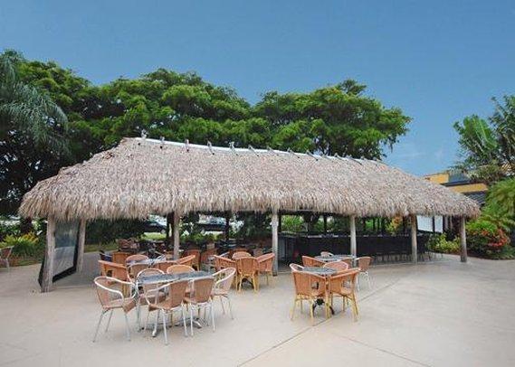 Clarion Hotel Fort Myers - photo 4