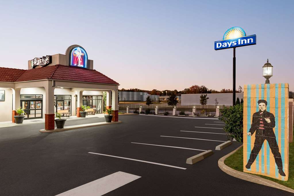Days Inn by Wyndham Memphis at Graceland - photo 2