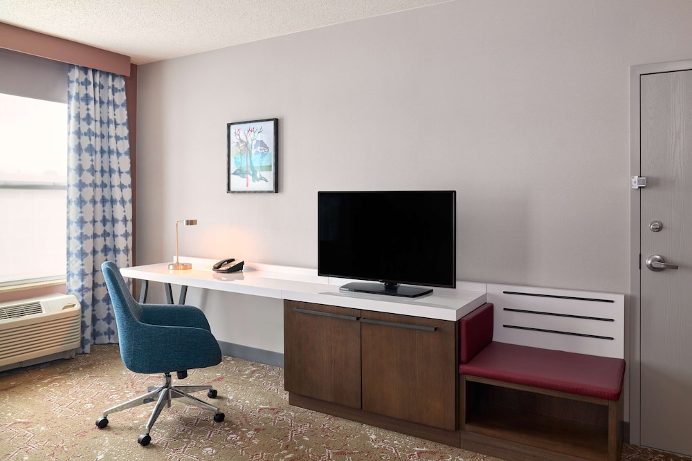 Hilton Garden Inn Bloomington - photo 22