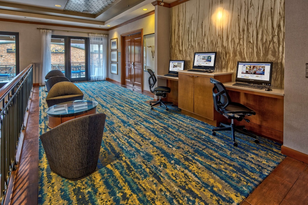 Hampton Inn & Suites Austin Downtown - photo 58