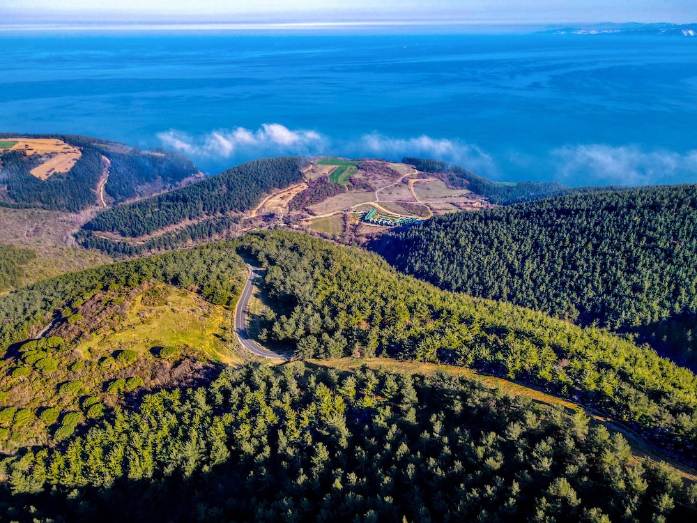 Bisanthe Panorama Sutluce Dag Evleri — Tekirdag