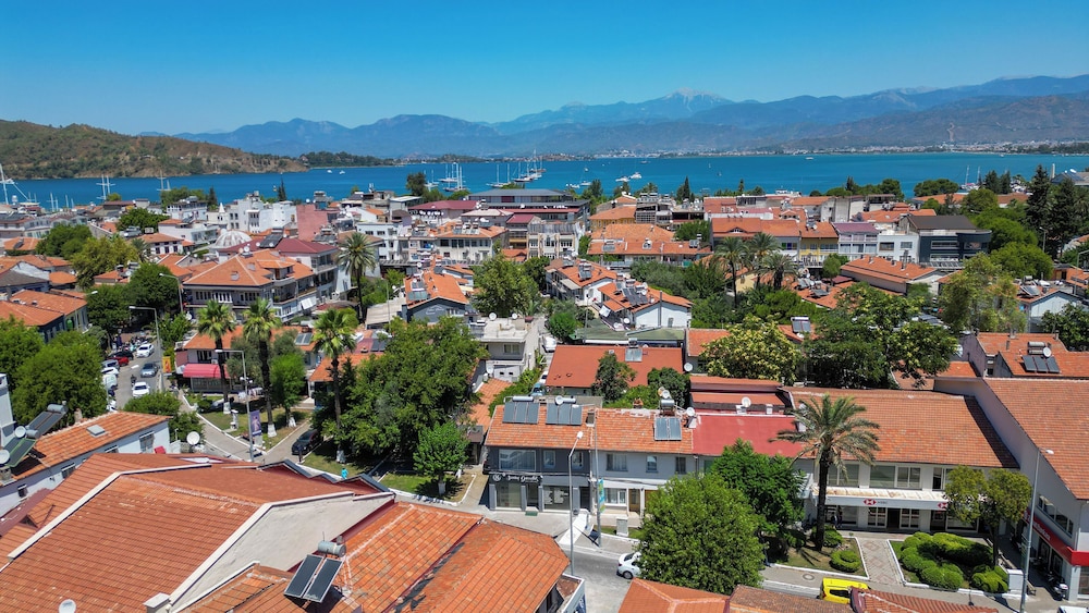 Centralflatsfethiye — 4-Star Luxury Hotel in Fethiye, Turkey