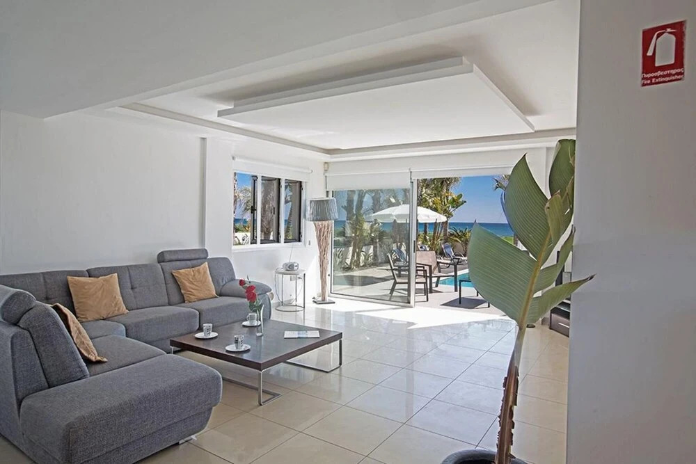 Villa Adaman Stunning 3 Bedroom Seafront Villa With Pool Close To The Beach
