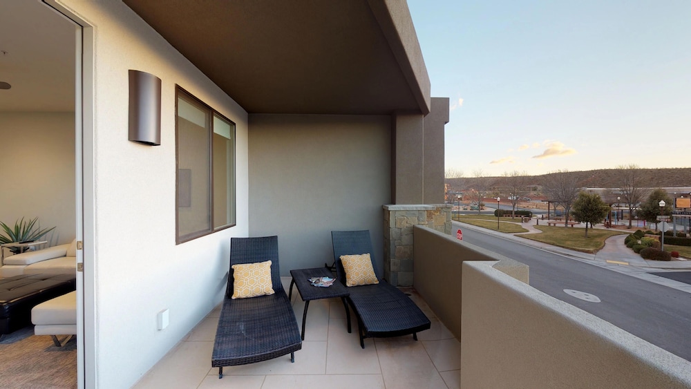 Town Center Resort - photo 563
