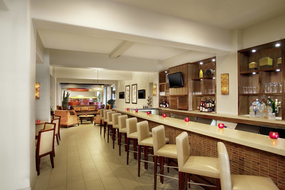 Sheraton Albuquerque Airport Hotel - photo 2