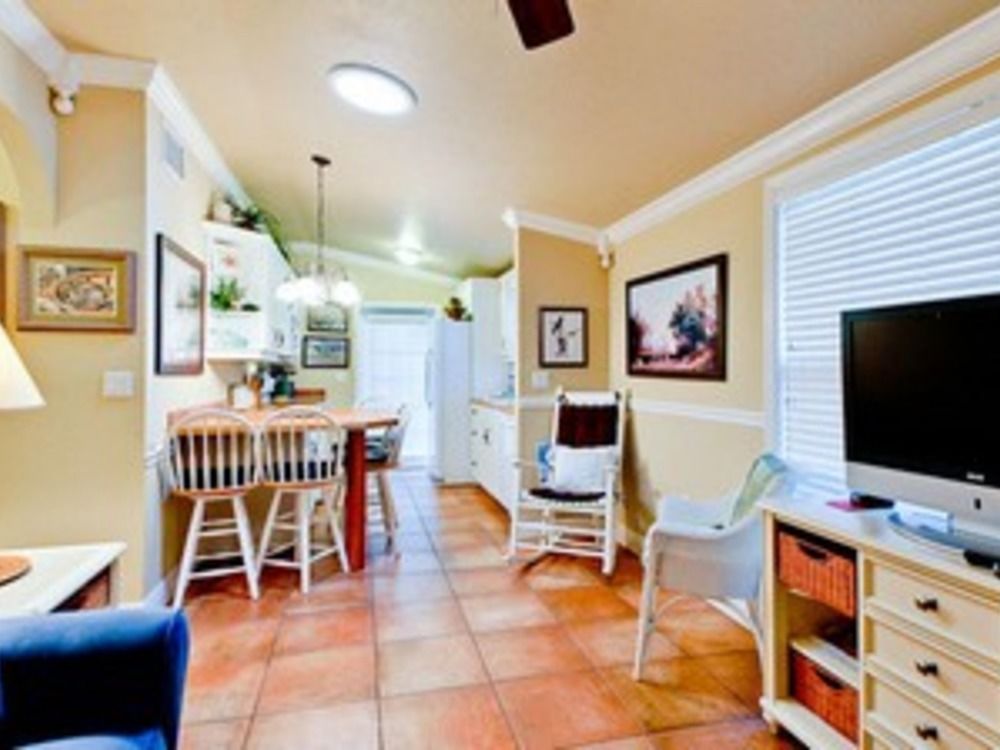 Palm Isle 3208 by RedAwning - photo 12