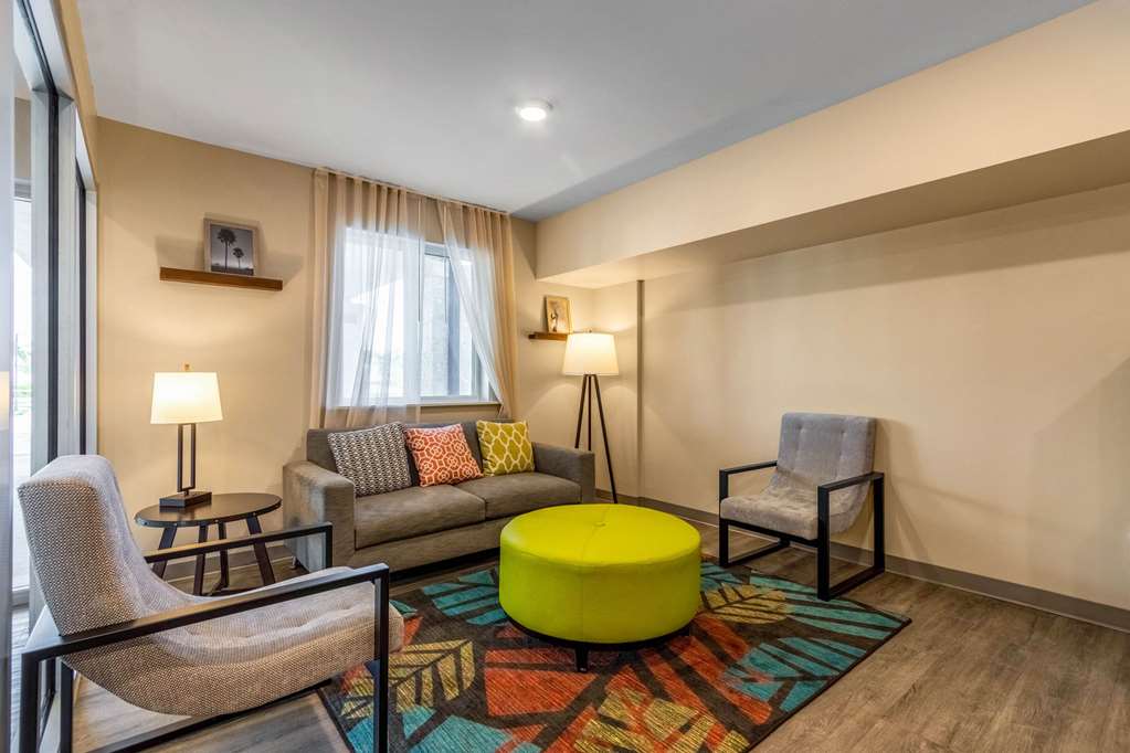 WoodSpring Suites Miramar - photo 9