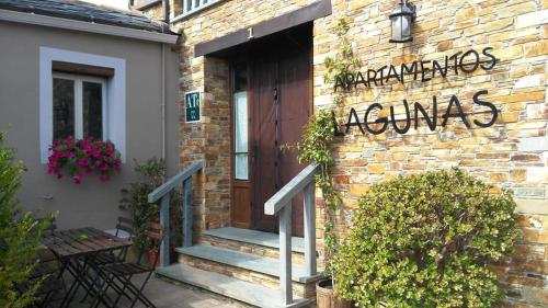 Apartamentos lagunas — 4-Star Luxury Hotel in Castropol, Spain