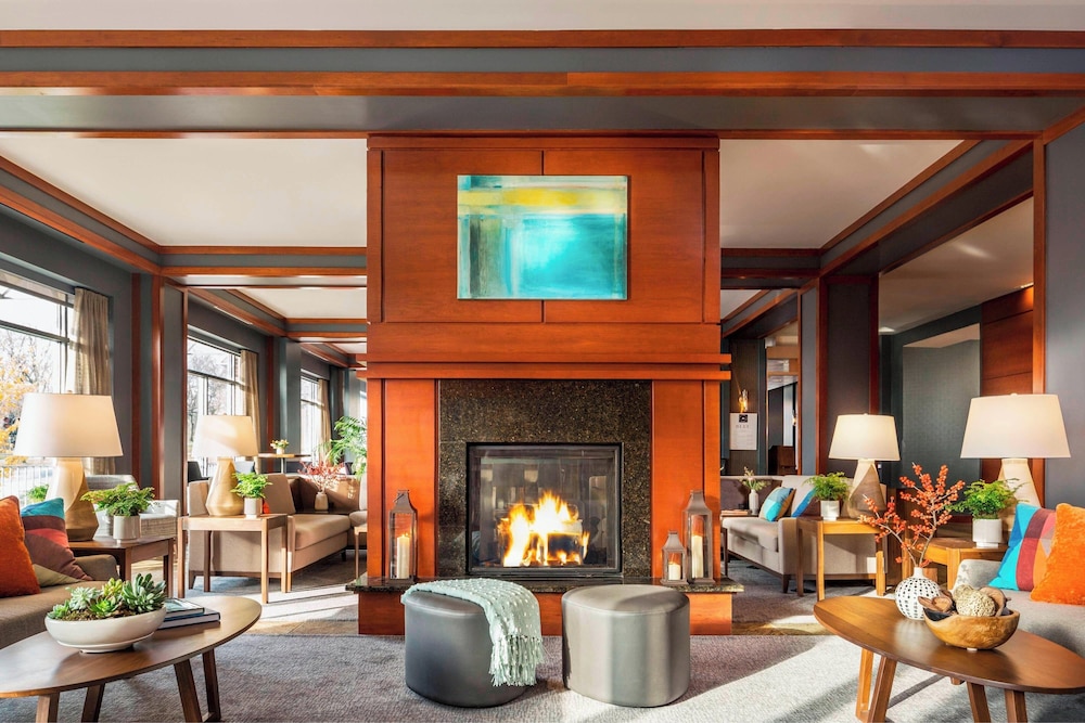 Courtyard Marriott Burlington Harbor - photo 3