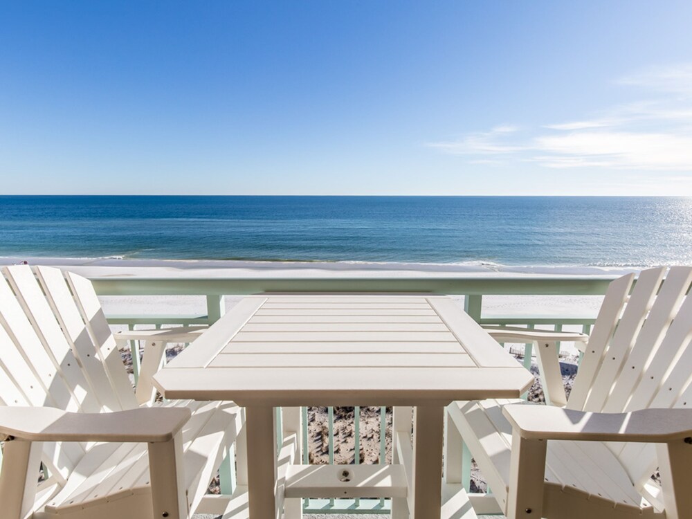 Pelican Isle 606 by RedAwning - photo 12