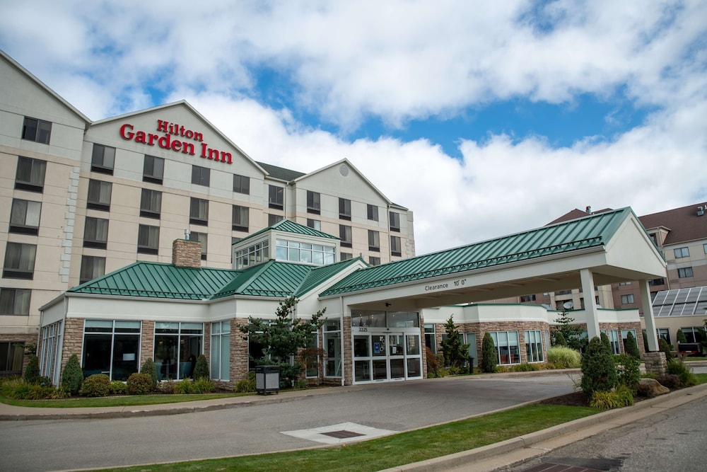Hilton Garden Inn Erie - photo 30