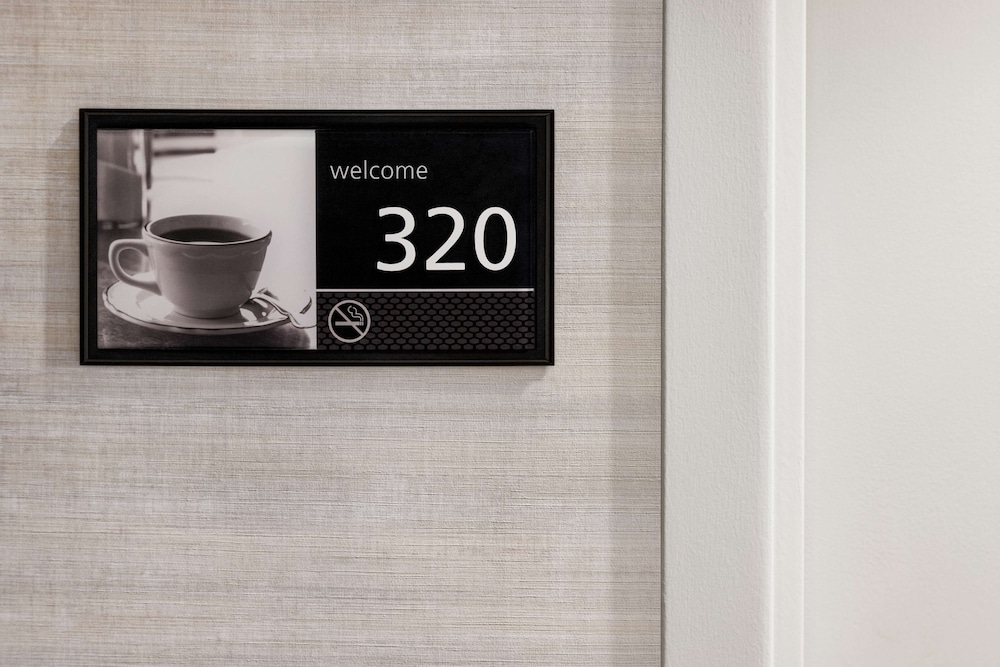 Hampton Inn New Albany - photo 29