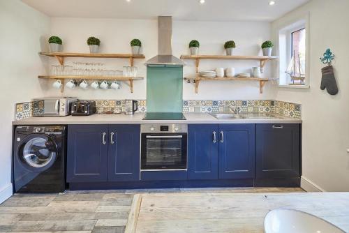 Host Stay Mumbles Cottage