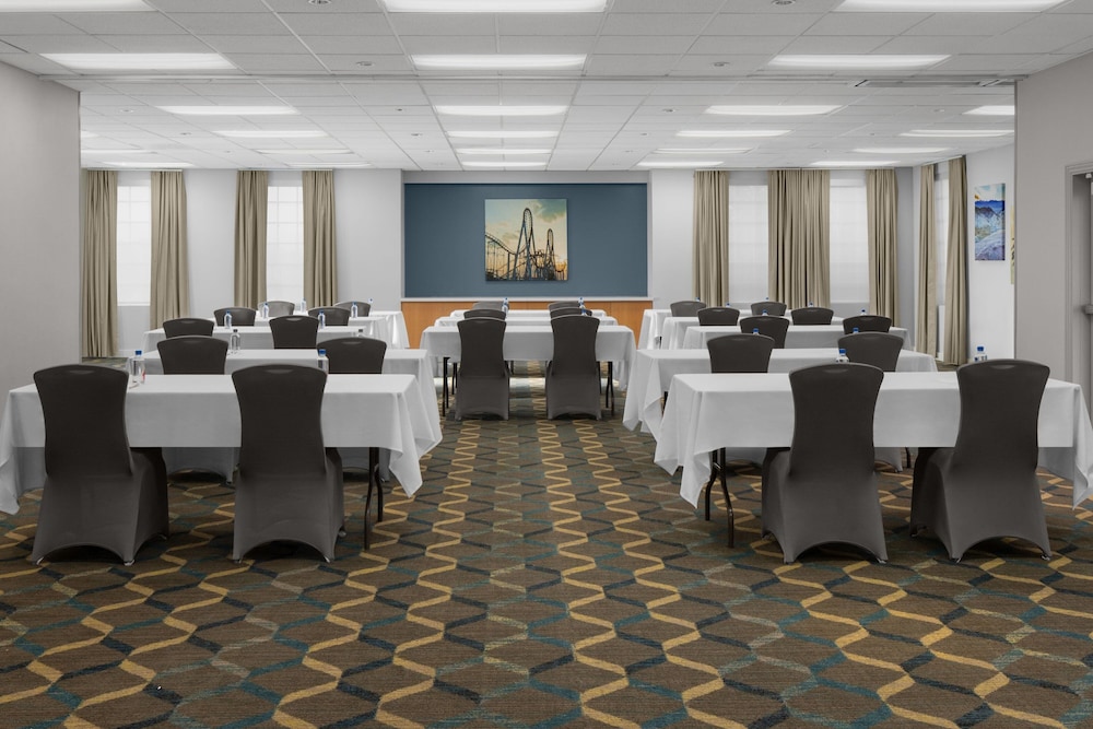 Residence Inn By Marriott Santa Clarita Valencia - photo 41