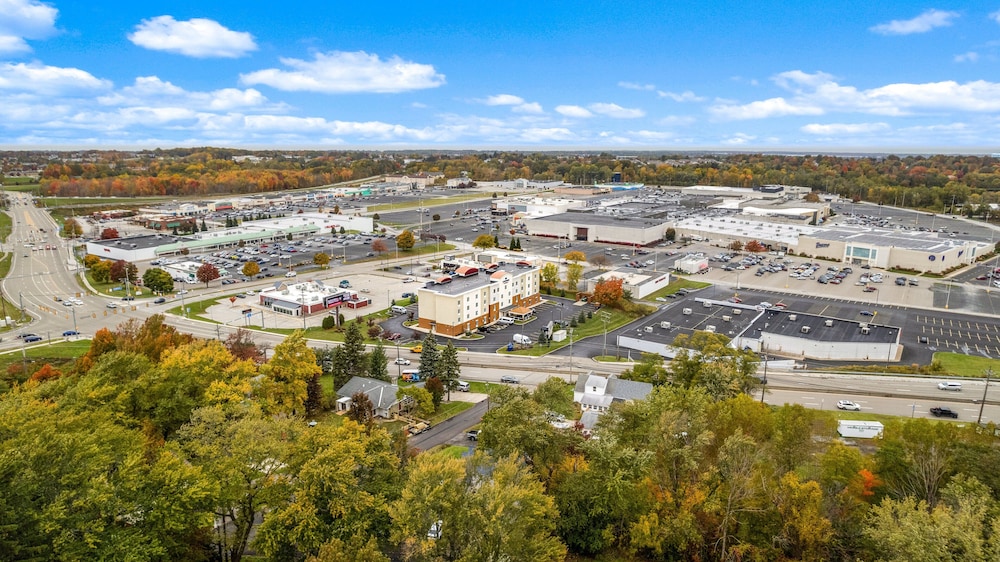 Candlewood Suites Erie by IHG - photo 26