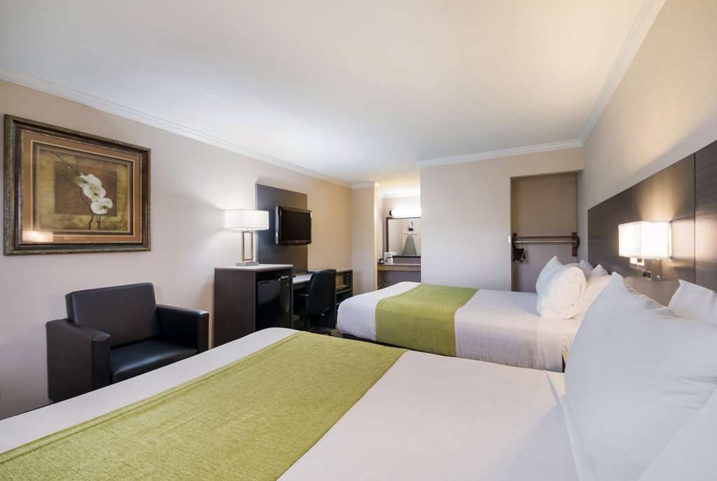 SureStay Hotel by Best Western Rockdale - photo 22