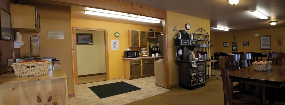 FairBridge Inn & Suites Kellogg - photo 40