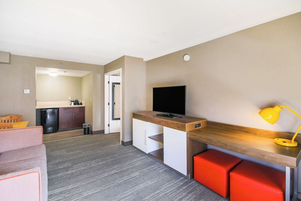 Hampton Inn Fall River Westport - photo 24