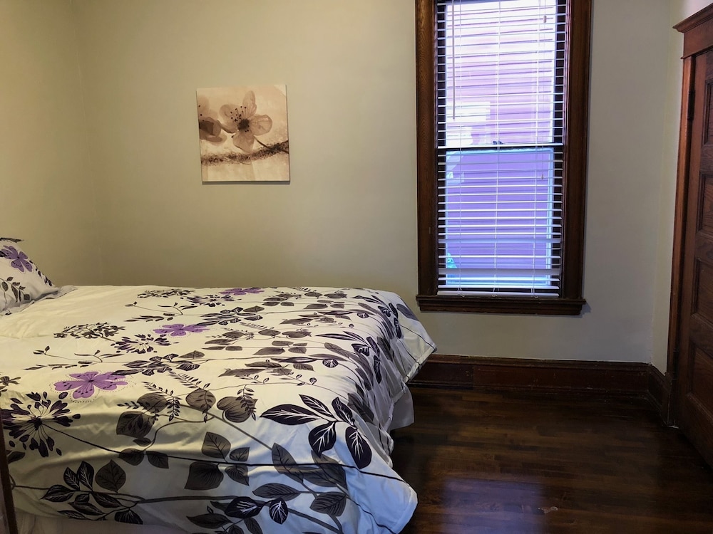 Midtown Manor - photo 8