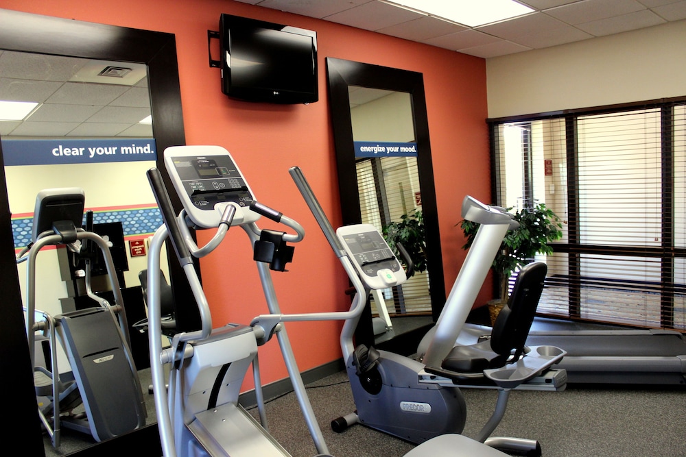 Hampton Inn & Suites Concord Charlotte - photo 26