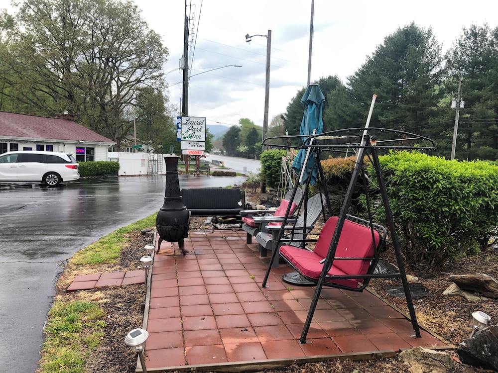 Laurel Park Inn - photo 30
