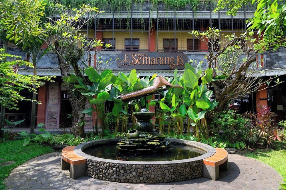 Niwa Canting By Zuzu in Semarang, Indonesia