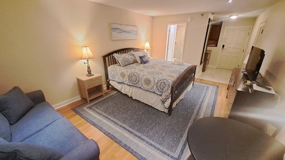 Saint Simons Inn by the Lighthouse - photo 109