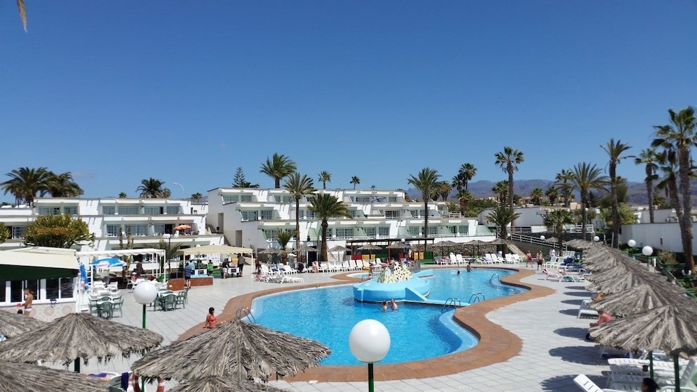 Vista Oasis in Maspalomas, Spain