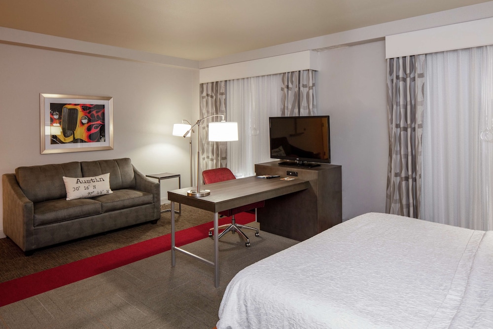 Hampton Inn & Suites Austin Cedar Park Lakeline - photo 22