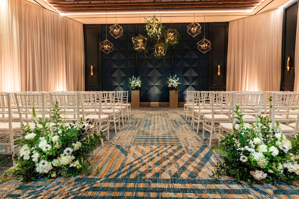 Embassy Suites by Hilton Virginia Beach Oceanfront Resort - photo 108