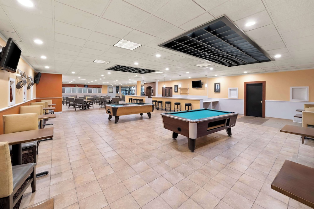 Clarion Inn & Suites and Convention Center - photo 36