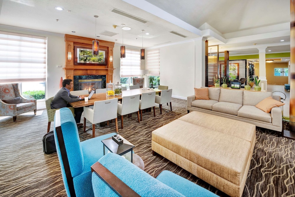 Hilton Garden Inn Portland Airport - photo 3