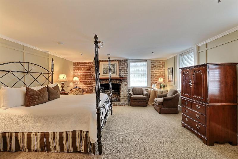 The Presidents Quarters Inn - photo 168