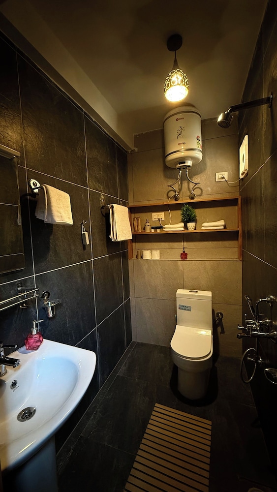 Karma Yatri Mudhouse Kasol - last minute hotel in Unknown City