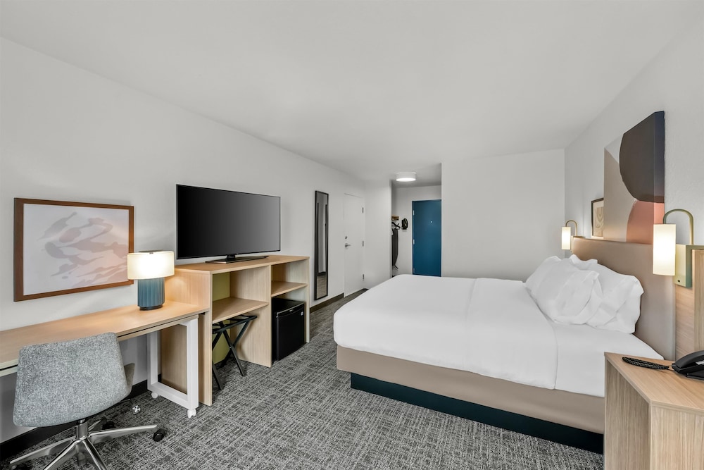 Spark by Hilton Spring Lake Fayetteville - photo 13