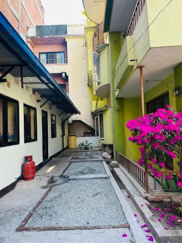 Lilen's Homestay Entire Apartment with Private Bathroom and Kitchen — 4-Star Luxury Hotel in Kathmandu, Nepal