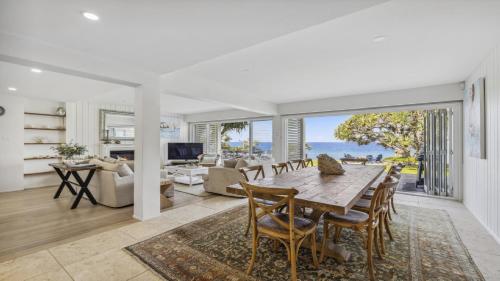 Hampton On The Beach Stunning Beach Front Sleeps 8 — Sapphire Beach