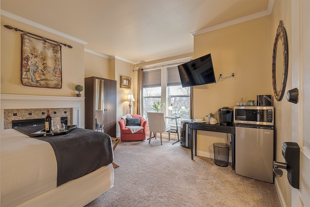 The Orenco Station Hotel - photo 27