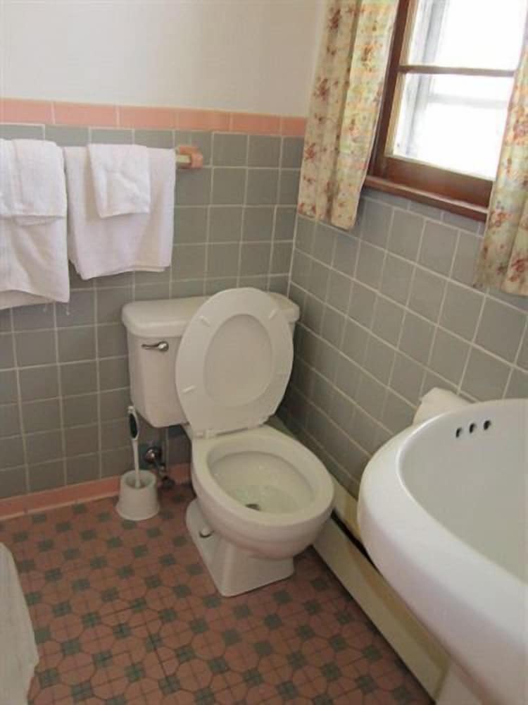 Cadet Motel - photo 27