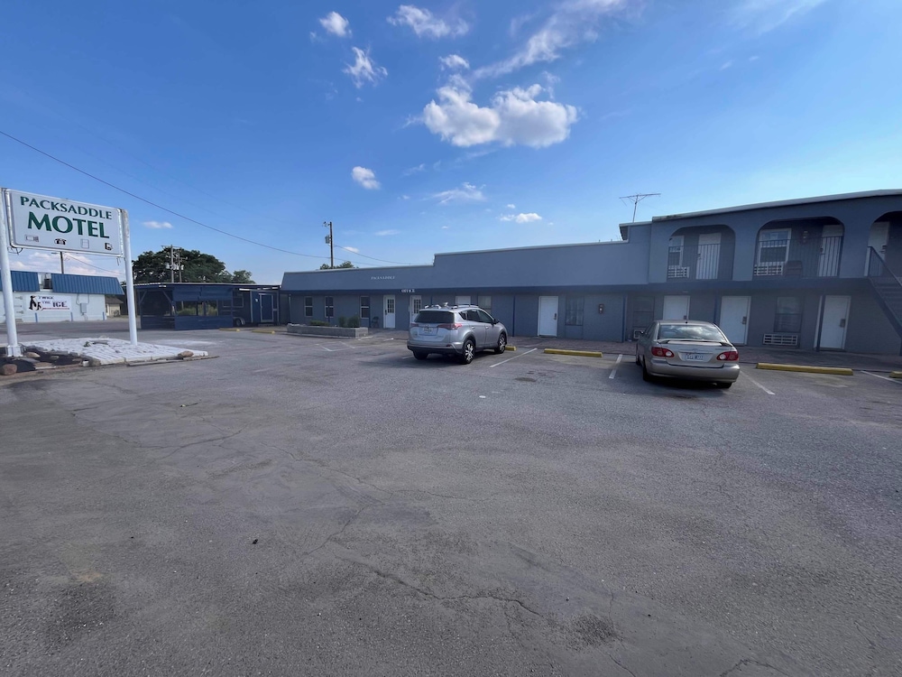 Packsaddle Motel in Kingsland, United States