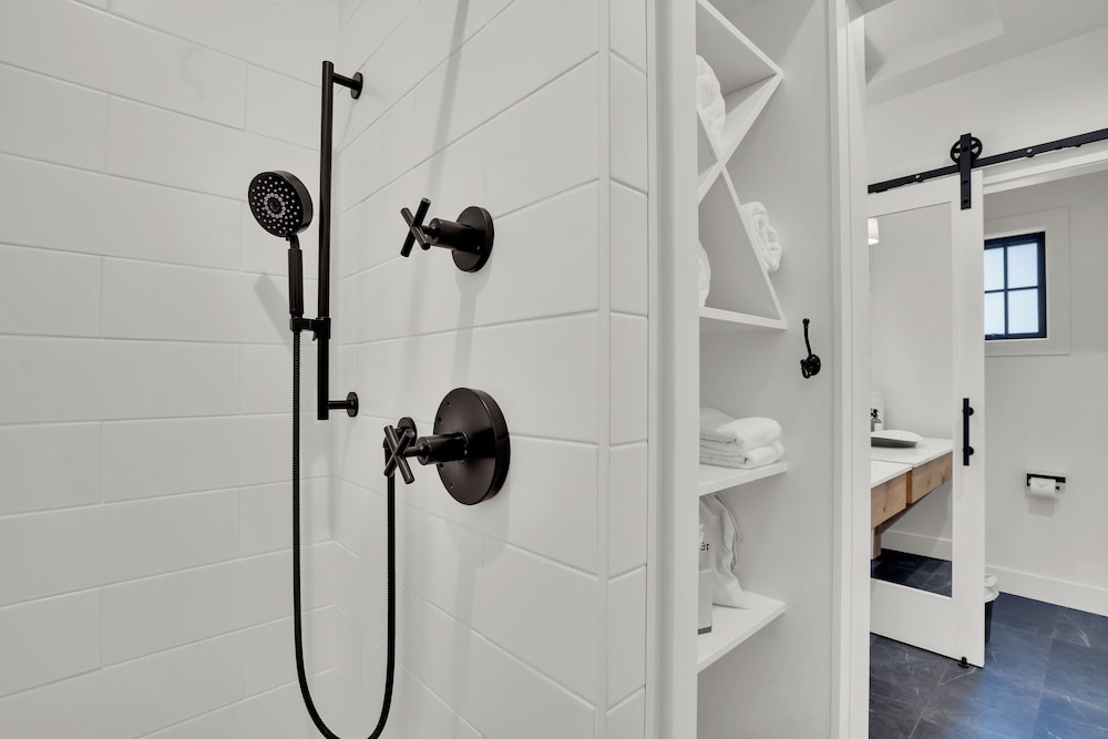 The Scout Boutique Cottages - photo 31