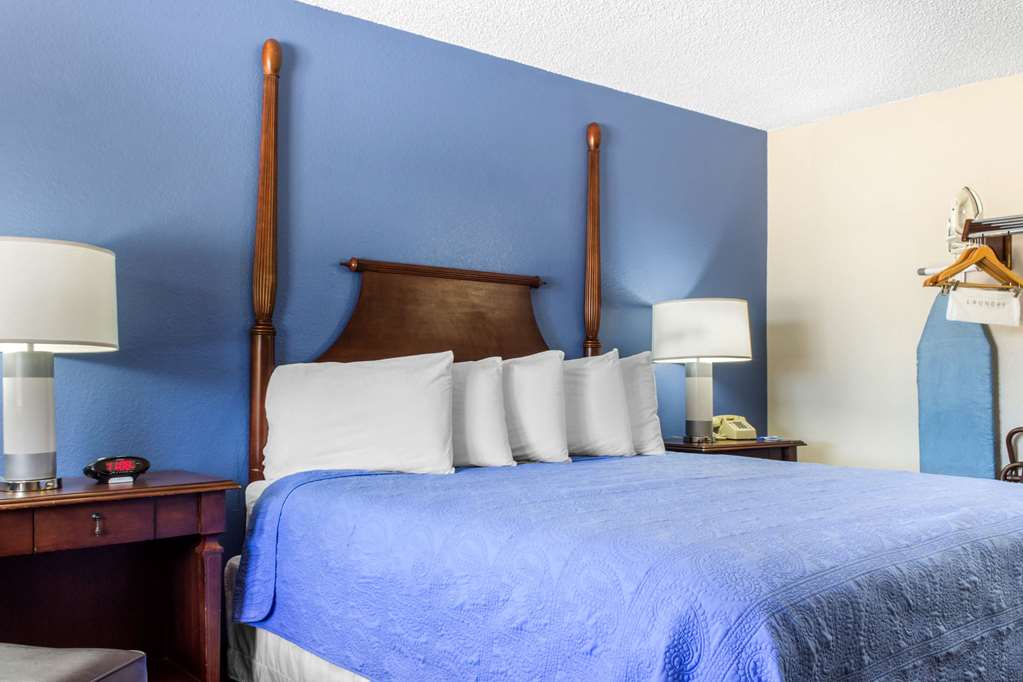 Rodeway Inn near Ft Huachuca - photo 16