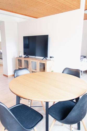 3 BR Villa for 7 guests in Tórshavn — 4-Star Luxury Hotel in Torshavn, Faroe Islands