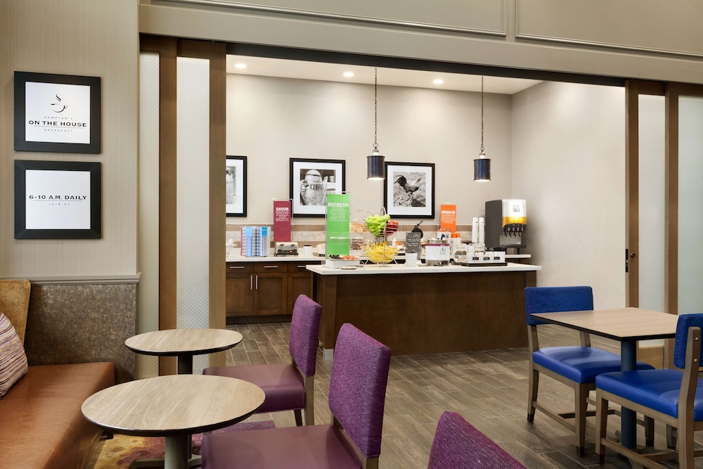 Hampton Inn & Suites Seattle Renton - photo 27